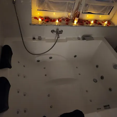 Mit Jacuzzi Naehe Flughafen Koeln Bonn Apartmán *