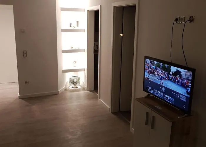 Appartement Mit Jacuzzi Naehe Flughafen Koeln Bonn Troisdorf