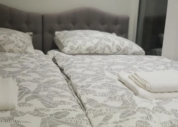 Mit Jacuzzi Naehe Flughafen Koeln Bonn *