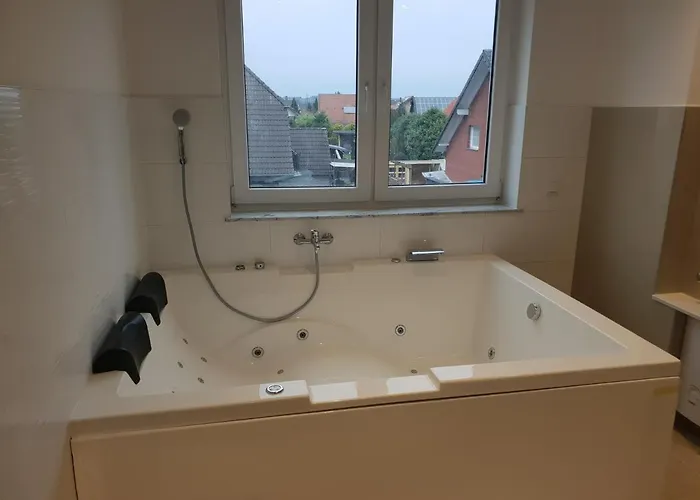 Mit Jacuzzi Naehe Flughafen Koeln Bonn * Troisdorf